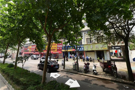 城东万景华庭4室2厅1卫144m2中档装修，送13平车库